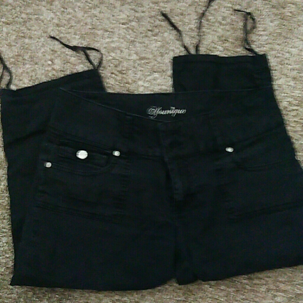 Black capris size 7
